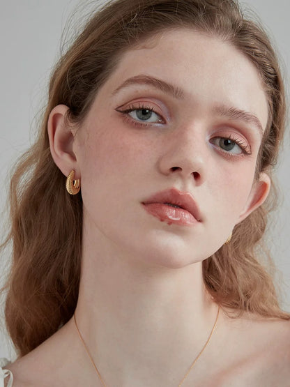 Tessa Twist Hoops